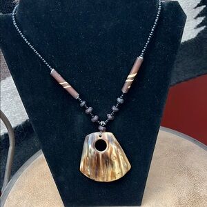 Elegant Brown shell and wood Pendant statement Necklace